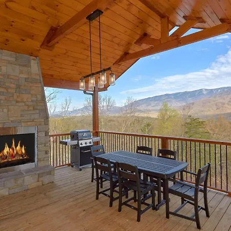 Misty Mountain Adventure Lodge